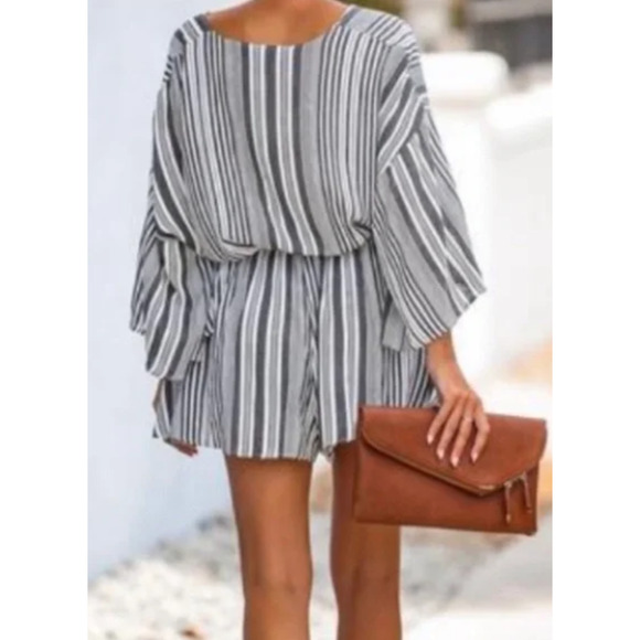 VICI Women's Kimono Sleeve Striped Boho Romper Size Small 0-4 - Picture 2 of 6